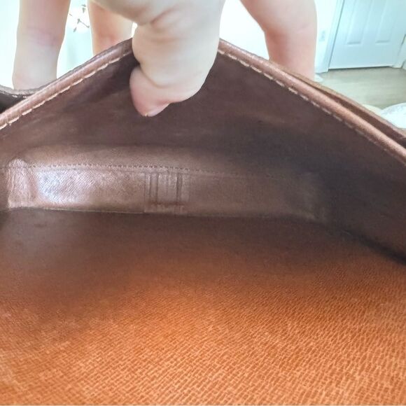 ✅AUTHENTIC✅LOUIS VUITTON CARTOUCHIERE MM CROSSBODY - Picture 13 of 14